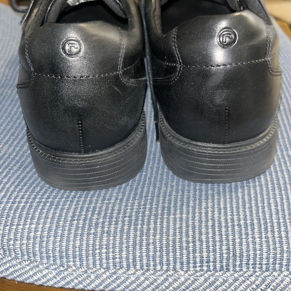 Crockpot Black Loafers 👞 - Picture 5 of 6